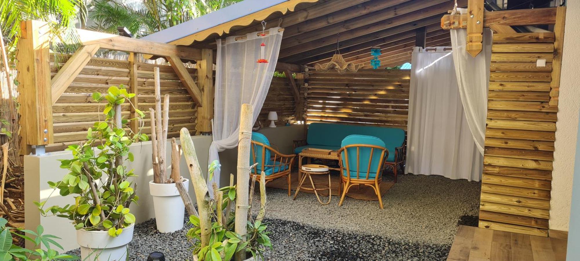 Gite Kaz A Topaze, Piscine, Jardin Tropical Sainte-Rose Ngoại thất bức ảnh